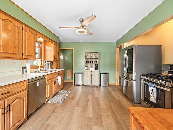 3rd image of 2024 CENTER STREET
