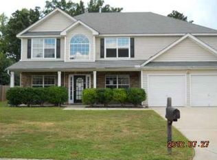 6013 Redtop Loop, Fairburn, GA 30213