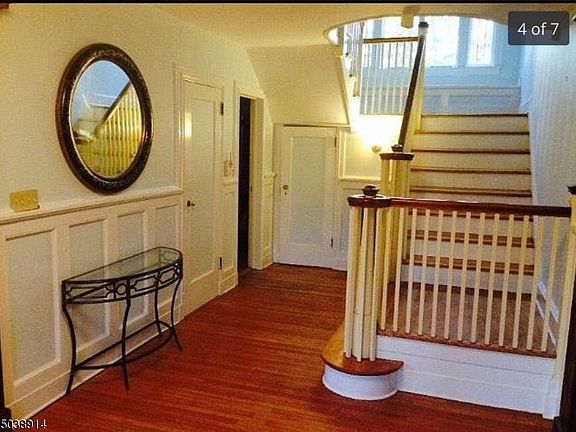 4th image of 452 S Harrison St #1