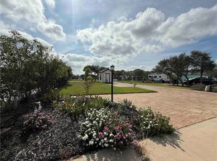 104 Augusta Cir, Aransas Pass, TX 78336