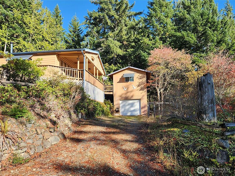 2nd image of 222 Towhee Lane