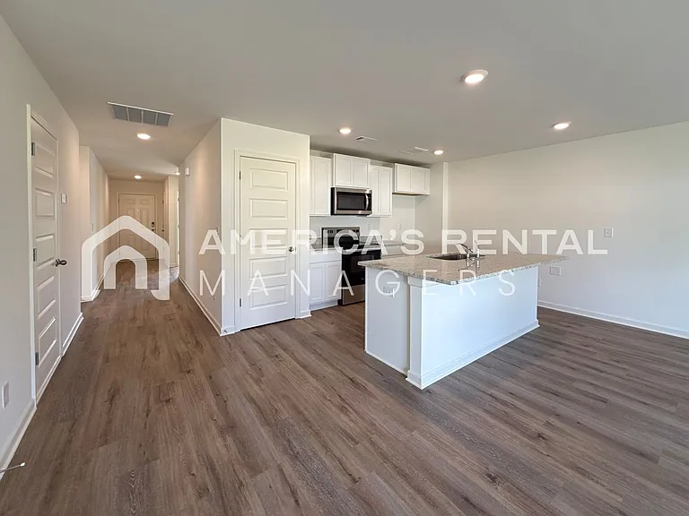 3808 Water Lily Ln — Photo 12