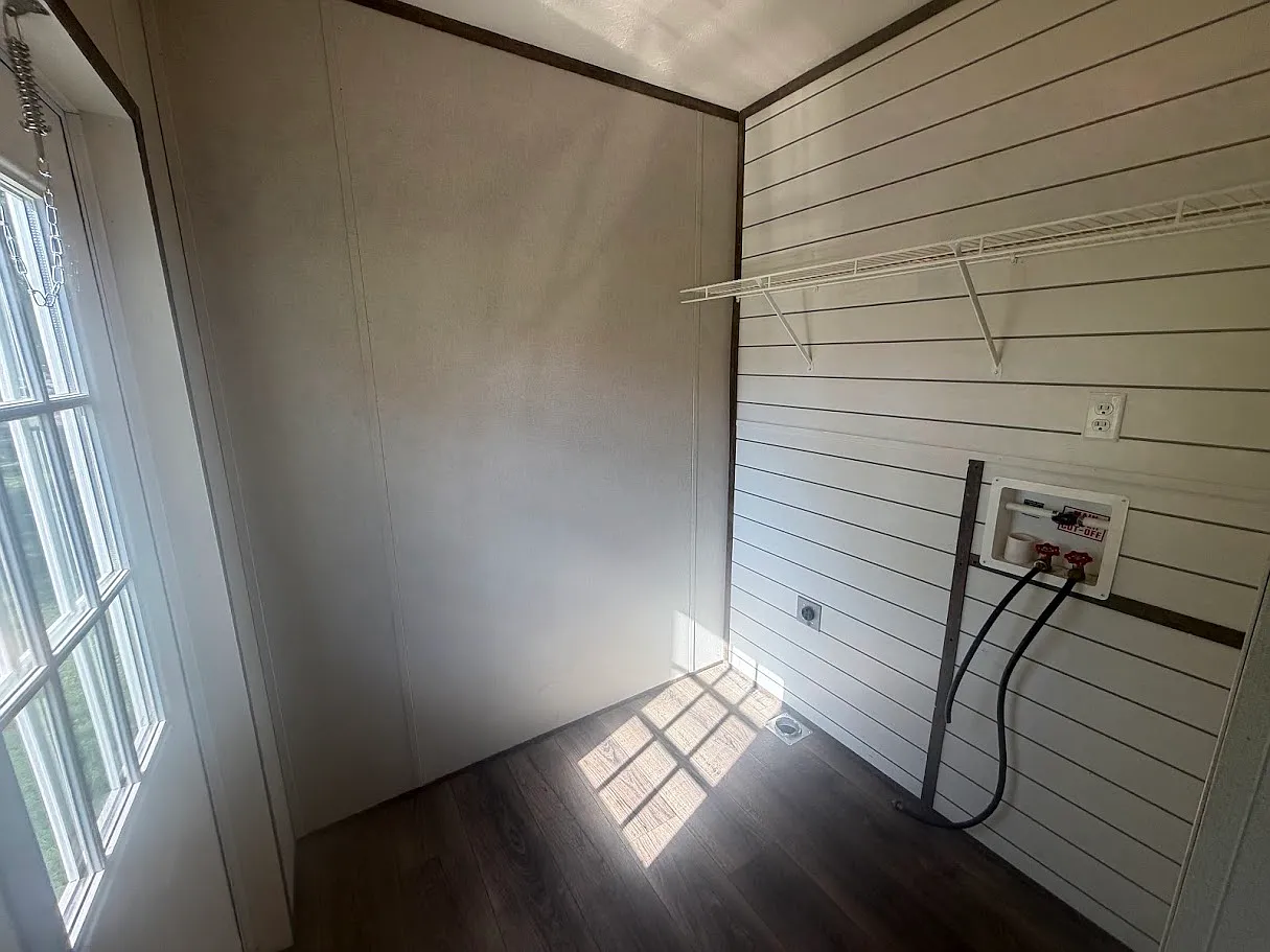 3 bed, 1056 sqft, $999 — Photo 3