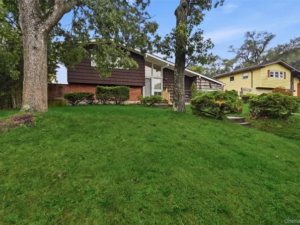 160 Hawkins Road, Centereach, NY 11720