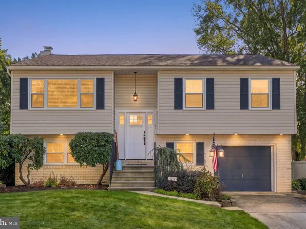 140 W Wilson Ave, Wernersville, PA 19565