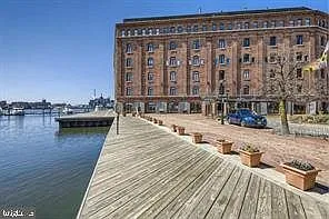 1000 Fell St #203