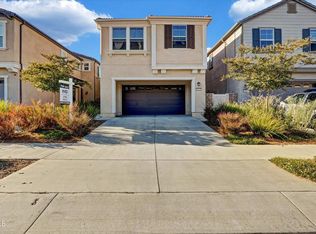 1951 Tangelo Way, Santa Paula, CA 93060
