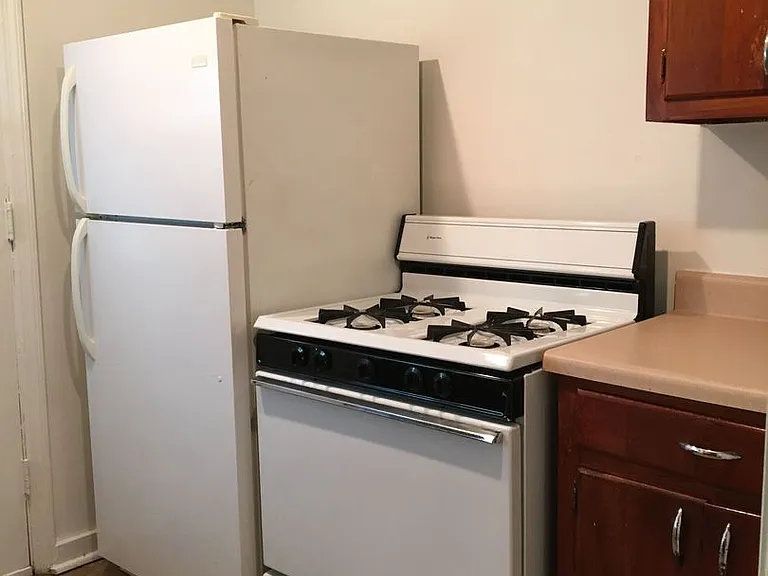 Springdale Apartments — Photo 20