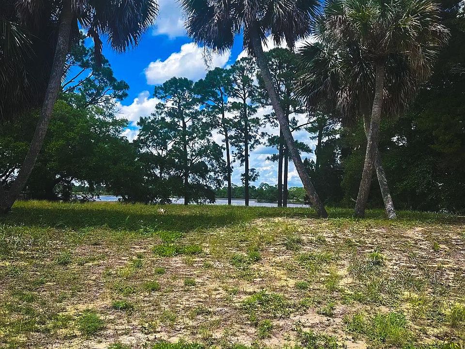 1st image of 139 River Rd