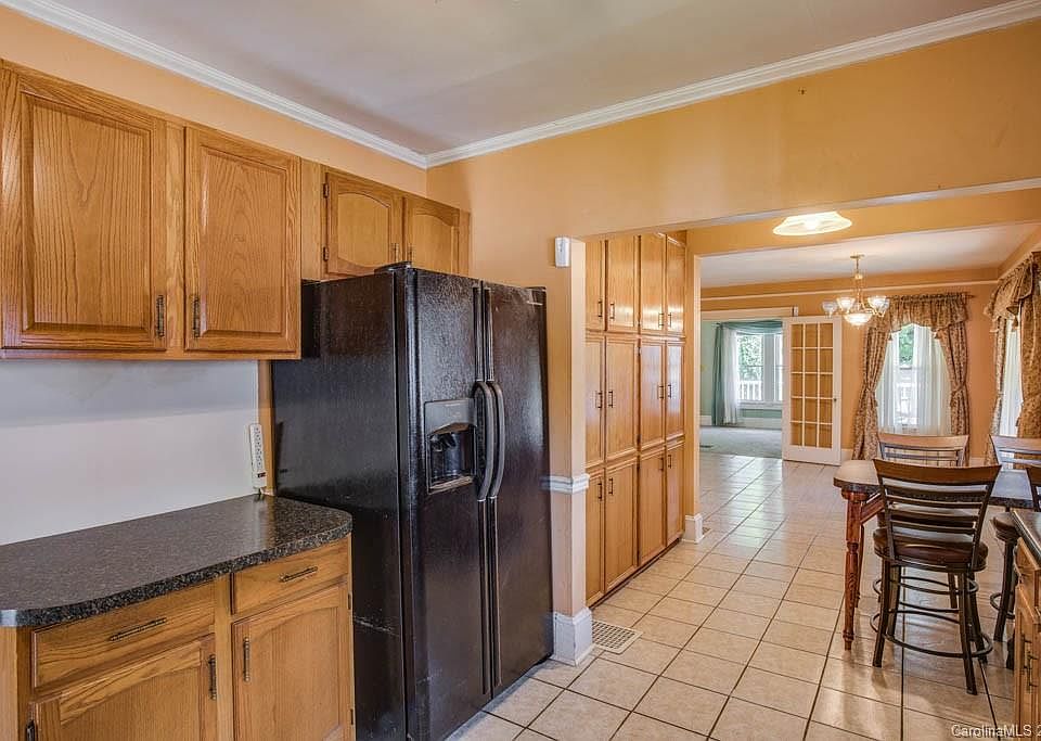 2nd image of 1002 Lane St #4-6