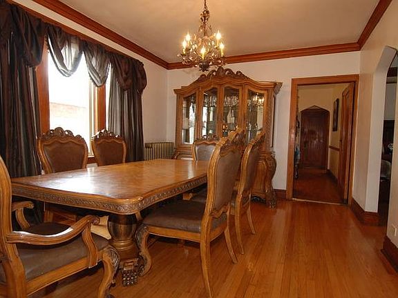 3rd image of 1641 Gunderson Ave #2