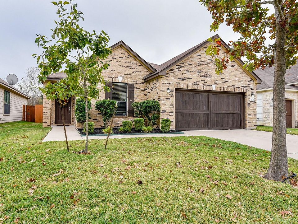 Welcome to 14605 Naruna Way!