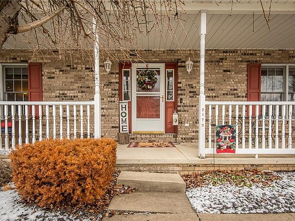 3rd image of 2179 Denise Dr NE