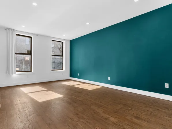 297 Hinsdale Street image 7 of 15