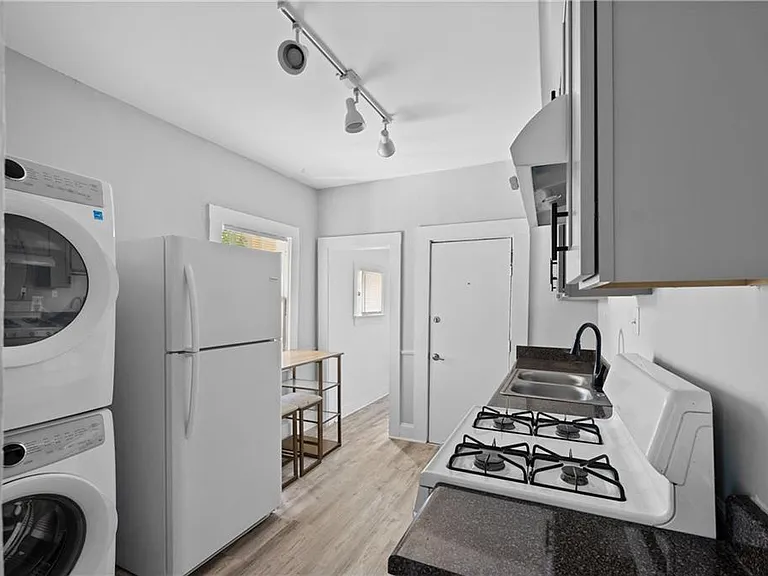 789 Barnett St NE #2 — Photo 12