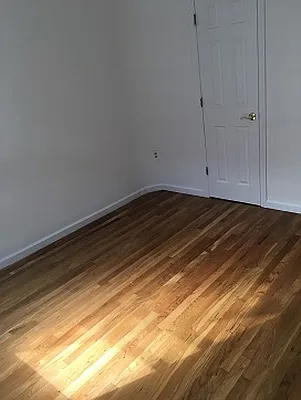 Rented by Eric Goodman Realty Corp | media 28