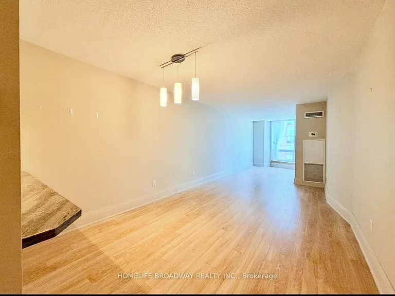 1055 Bay St #1908 — Photo 3