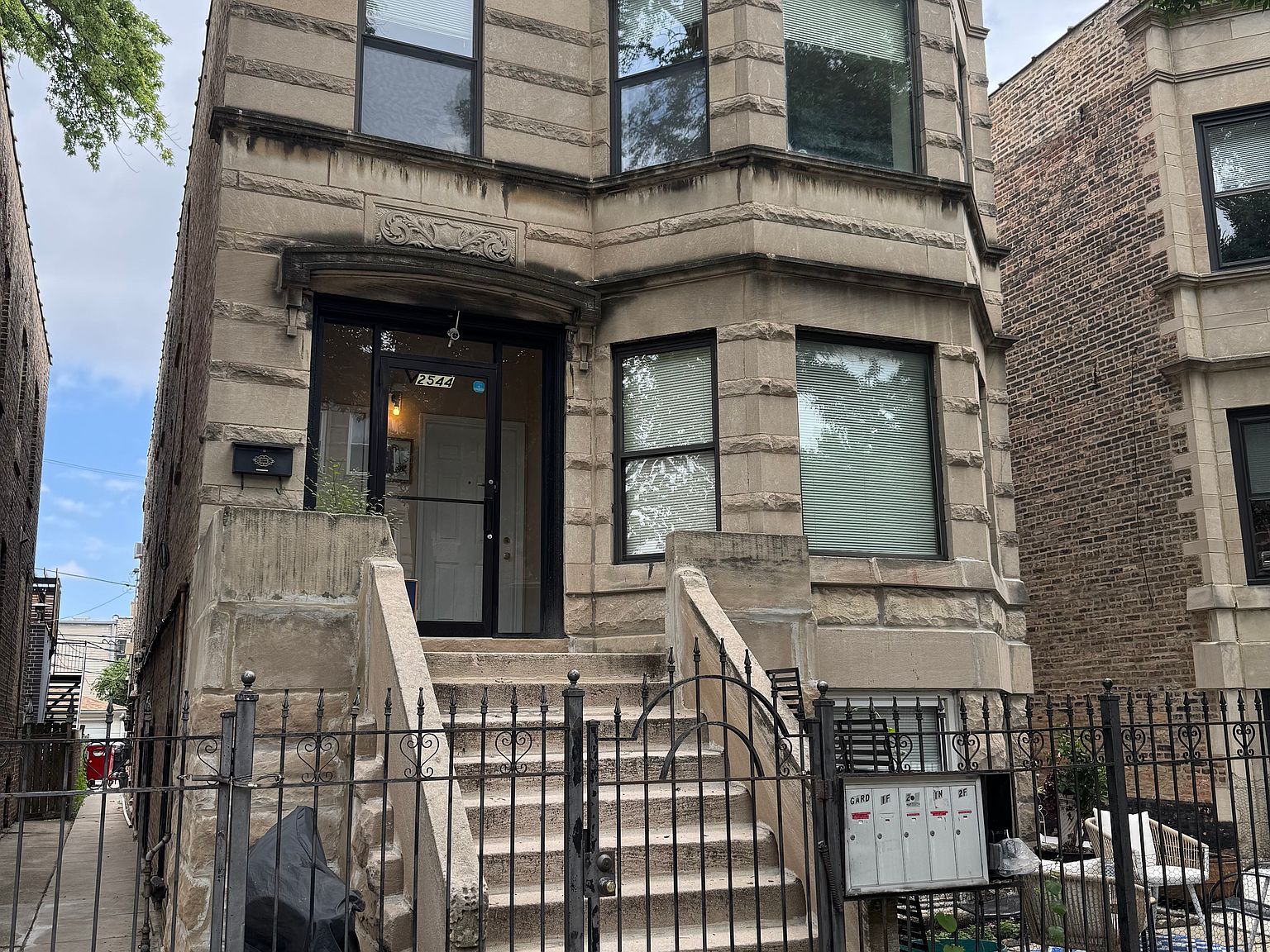 2544 W Cortez St APT 1F, Chicago, IL 60622 | Zillow