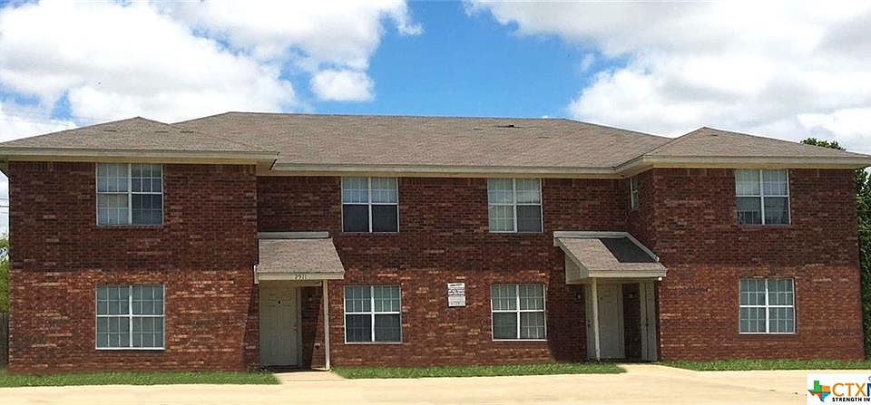 1st image of 2911 Cantabrian Dr