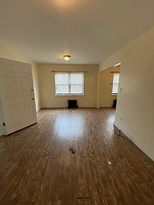 Rented by NYC LUXURY APT RENTALS CO LLC | media 1