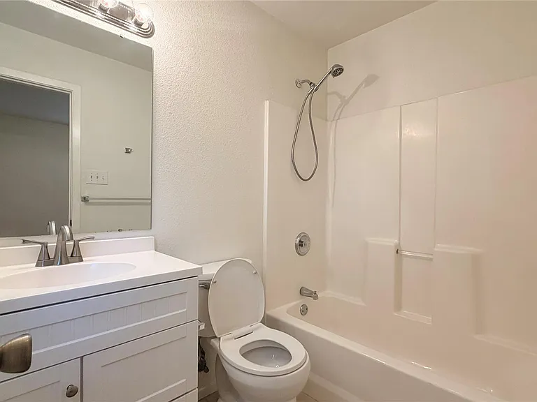 1016 Woodlief Trl — Photo 6