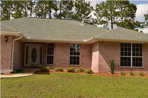 4th image of 904 Lake Aire Dr