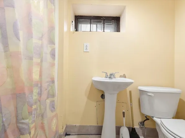 118 Avenue B image 16 of 21