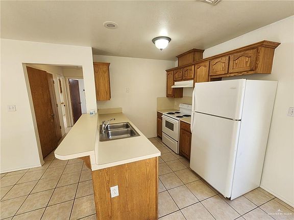 5th image of 928 French Ave #3