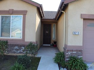 9213 Tropicana Dr, Bakersfield, CA 93311