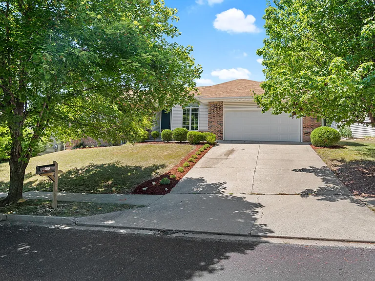 2601 Hillshire Dr — Photo 46