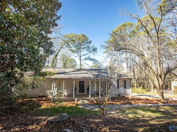 207 Claremont Dr, Gadsden, AL 35901