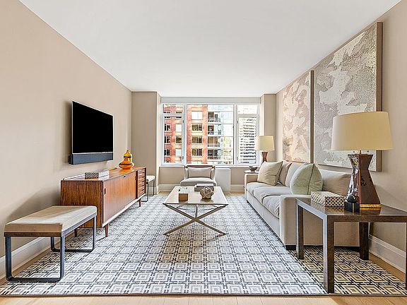 2nd image of 210 Warren St #10G
