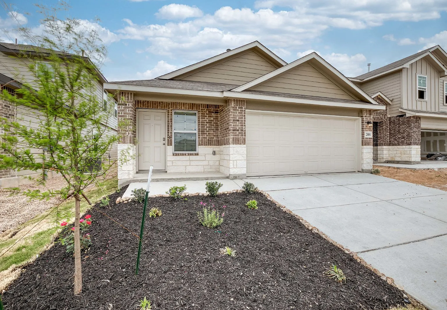 3 bed, 2.0 bath, 1539 sqft, $1,750 — Photo 1