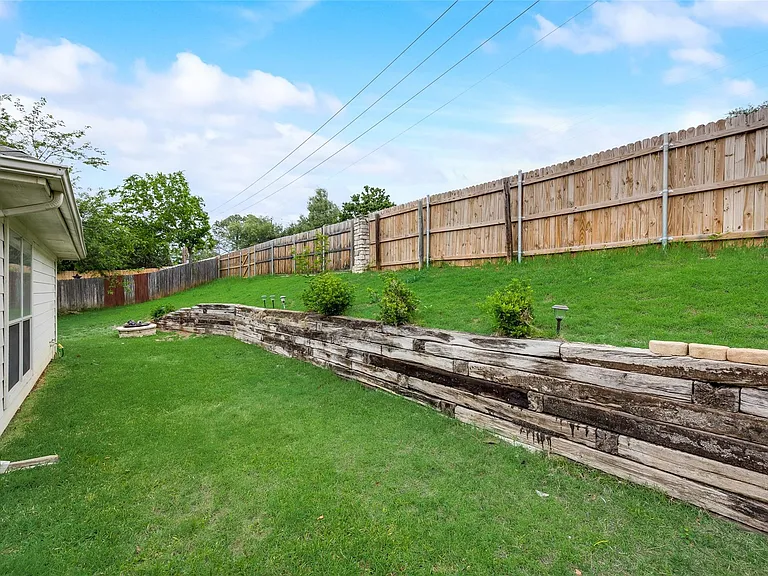 603 Pine Meadow Ct — Photo 9