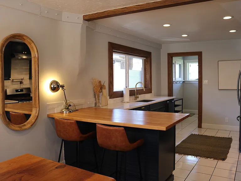 1010 E Elm Ave — Photo 7