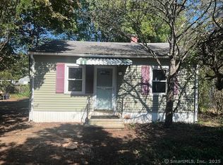 106 Midway Oval, Groton, CT 06340