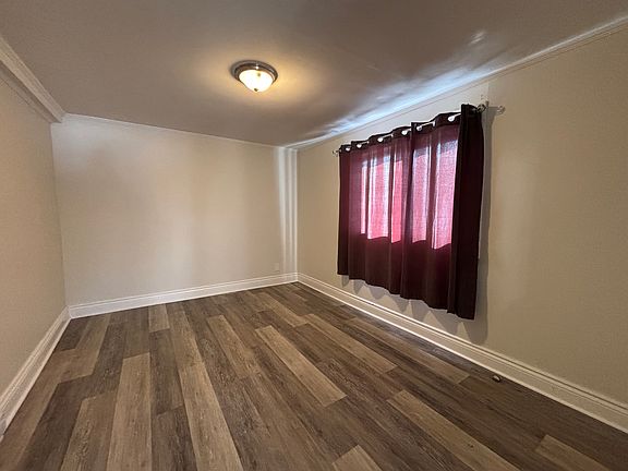 4th image of 212 Sunset Dr #0