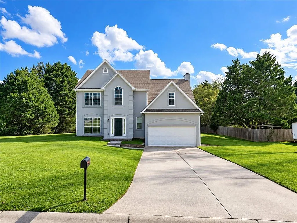 4 bed, 2.5 bath, 3052 sqft, $2,550 — Photo 1