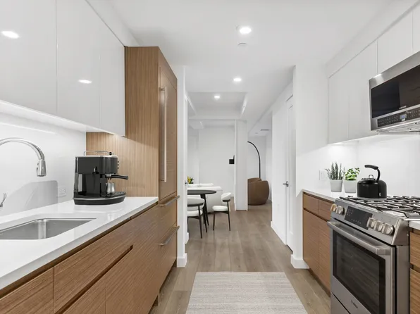 128 Columbia Heights image 2 of 16