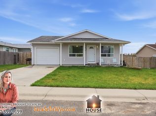 613 Olds Dr, Douglas, WY 82633