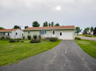 602 S Main St, Stockton, IL 61085