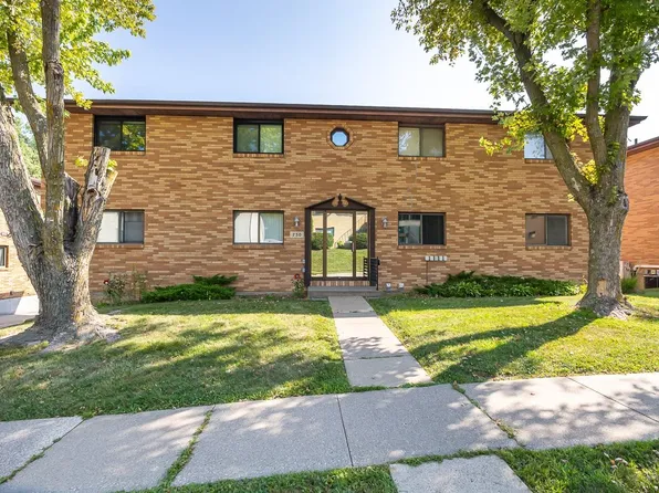 730 Duggan Dr, Dubuque, IA 52003