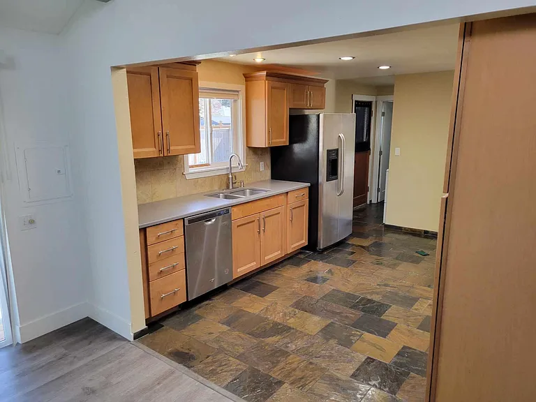 1611 S Verde St — Photo 13