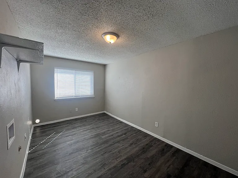 3037 Burning Tree Ln — Photo 22