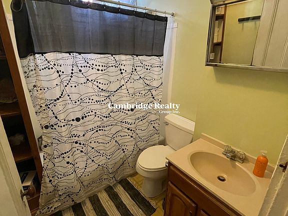 3rd image of 98 Pine St #1
