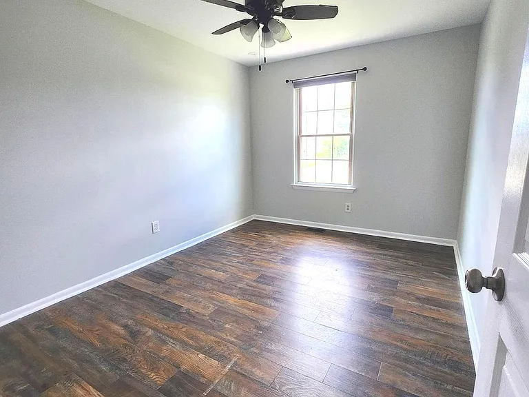 114 Brent Ct — Photo 21
