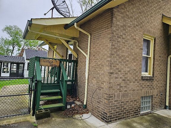 4th image of 2293 Quayle Dr