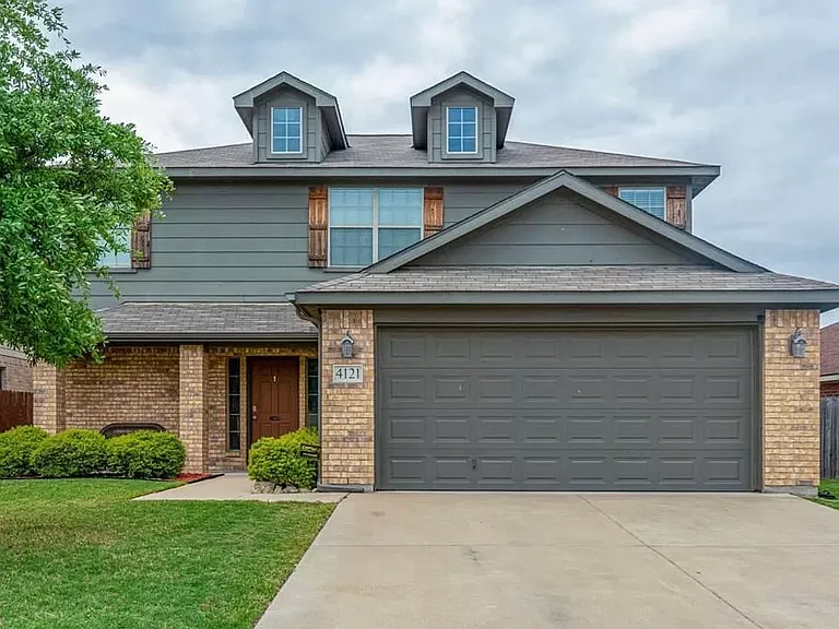 4121 Mantis St — Photo 1