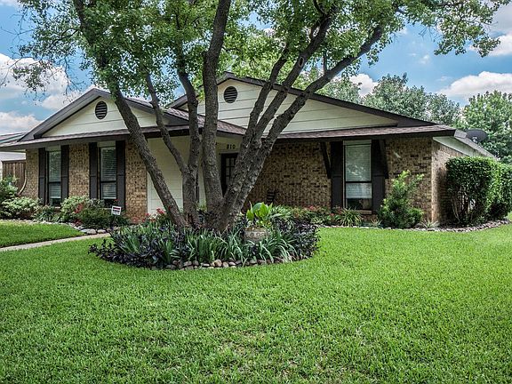 5th image of 810 Meadowlark Dr