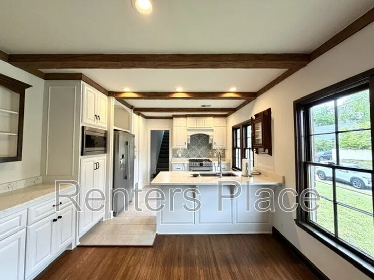 1904 S Yorktown Ave — Photo 12